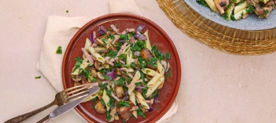 Winterse pastasalade met boerenkool